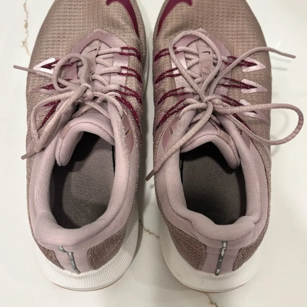 Nike Quest Plum Chalk/True Berry Running Shoes Sneakers BV6139-500 • size 6.5